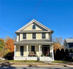 Tasteful three-bedroom rental