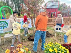 Community members came together to celebrate Warwick’s Tree City history.