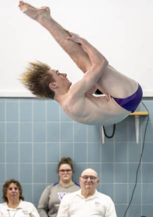 Warwick vs. Goshen boys swimming and diving on Jan. 8, 2025.