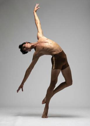 Local ballet star signs with Carolina Ballet