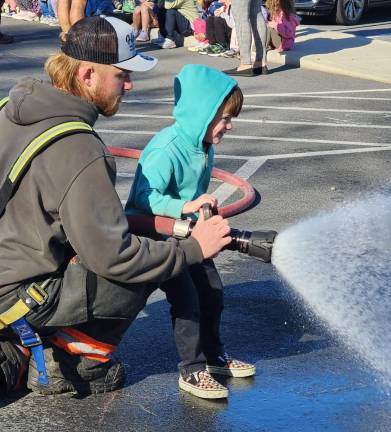 Florida Fire Dept. visits Golden Hill for Fire Prevention Week