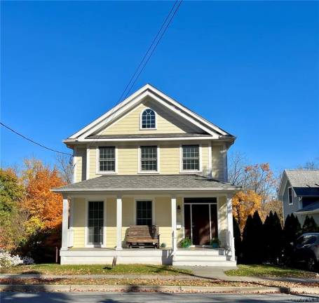 Tasteful three-bedroom rental