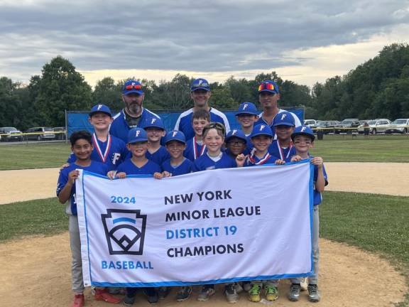 Back row, left to right: Coach Matt McKeon, Coach Ray Younghans and Coach Justin Riordan. Front Row, left to right: Vladimir Cisneros, RJ Kearns, Sebastian Clark, Stefan Yurchuk, Austin Caldwell, Zach Younghans, Eriksson Devlin, Rylen Mejia, Tom McKeon, Colin Riordan, CJ Davila, and Joe Riordan.