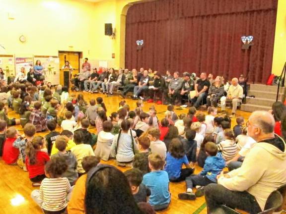 Greenwood Lake Elementary honors area veterans