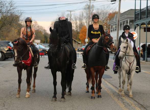 There was a surprise visit by the &#x201c;Headless Horseman,&#x201d; courtesy of Leora Dillon in costume atop her horse Eagle.