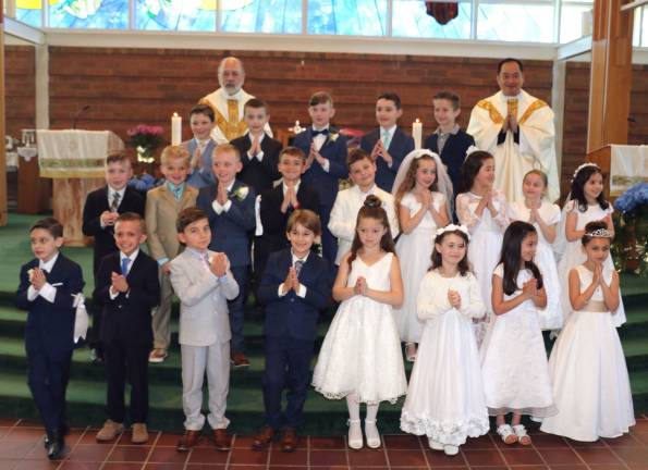 WARWICK. First Holy Communion celebrated at St. Stephen's Church