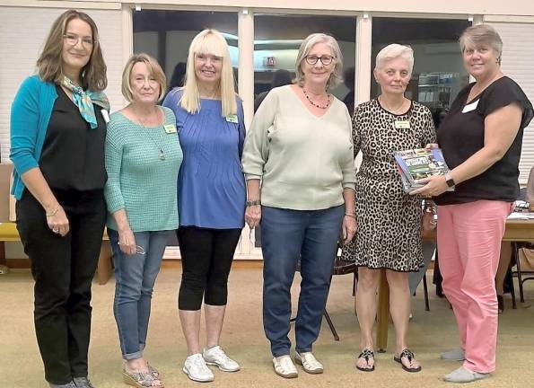 Florida Library: Robin Sobiech, Kathryn Ives, Karen Fisher, Cathy Garofalo, Marcela Gross, Meg Sgombick (Florida Library Director)