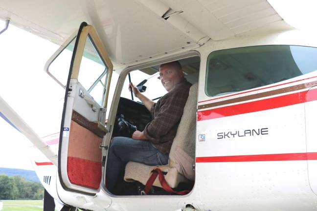 Guests also had an opportunity to take a spin and a splash down on Greenwood Lake with Steve Kent, Cessna regional sales manager and vice president of the Warwick Valley Pilots Association, in his amphibious Cessna aircraft.