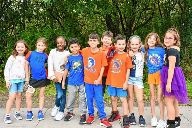 Golden HIll students wear school colors during spirit week.